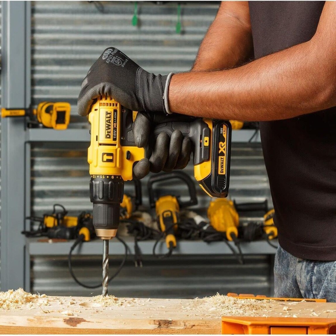    Dewalt DCD776S2-TR 18V 1.5 Ah Li-ion Şarjlı Darbeli Matkap  