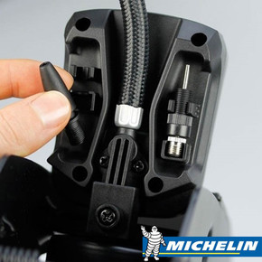 Michelin MC12208 Dijital Basınç Göstergeli Ayak Pompası