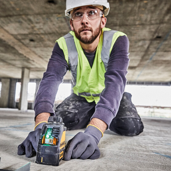 Dewalt DW088CG-XJ Yeşil Çizgi Otomatik Lazer Hizalama