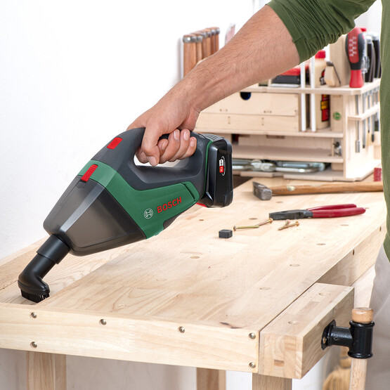 Bosch UniversalVac 18V Solo Akülü Süpürge (Akü ve Şarj Cihazı Dahil Değildir.)