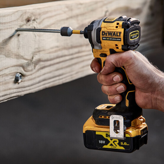 Dewalt Dcf850N-Xj 18 V 206 Nm Kömürsüz Motor Akülü Darbeli Tornavida (Solo) 