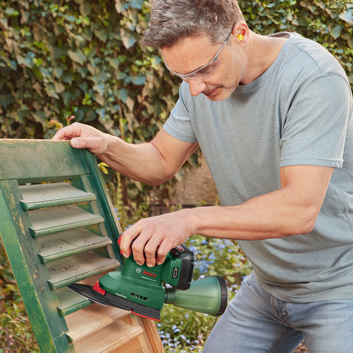    Bosch Universal Sander 18V-10 Akülü Titreşimli Delta Zımpara -Solo (Akü ve Şarj Cihazı Dahil Değildir.) 