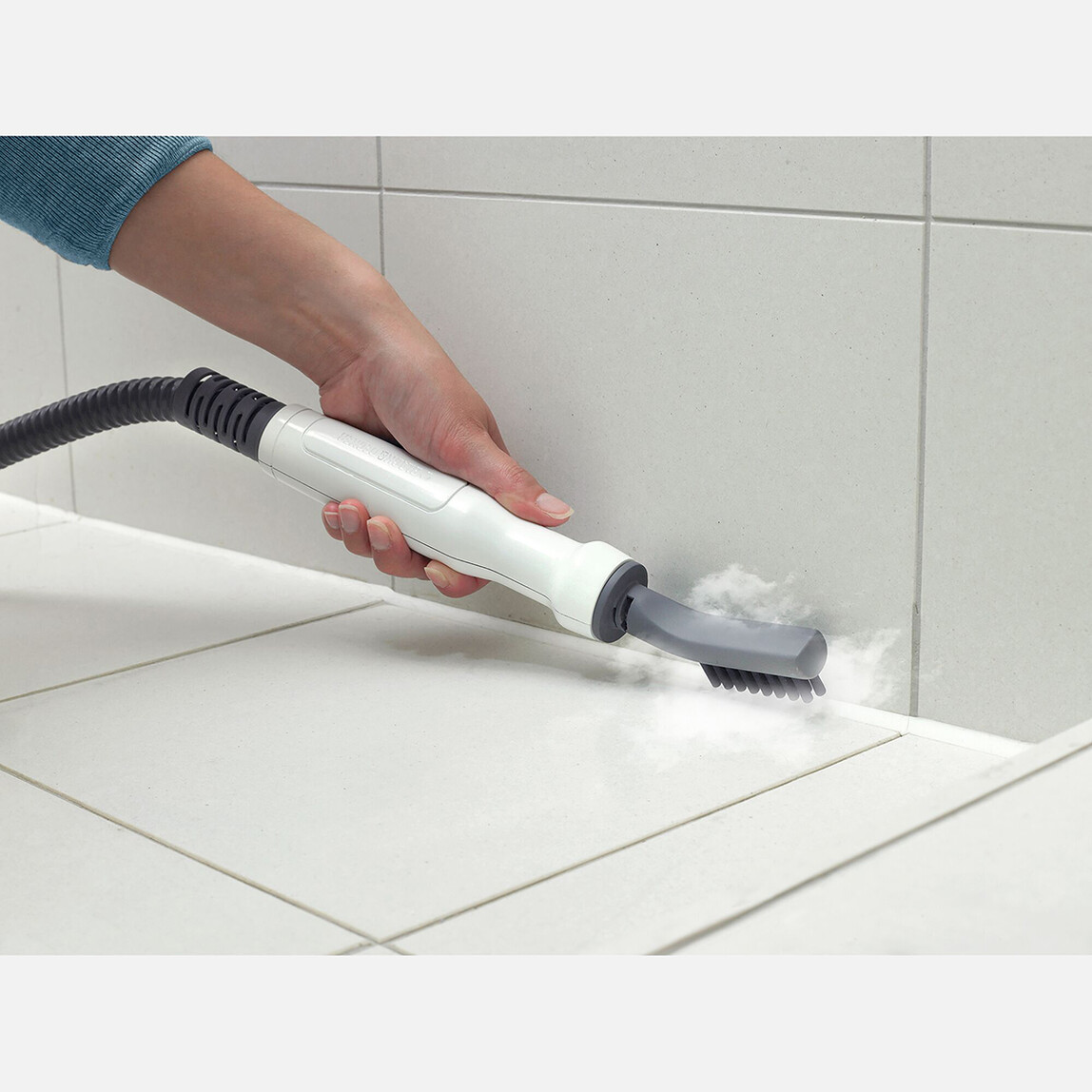    Black&Decker BHSM168DSM-QS 1600 W Delta Başlıklı ve SteaMitt 2'si 1 Arada Buharlı Paspas  