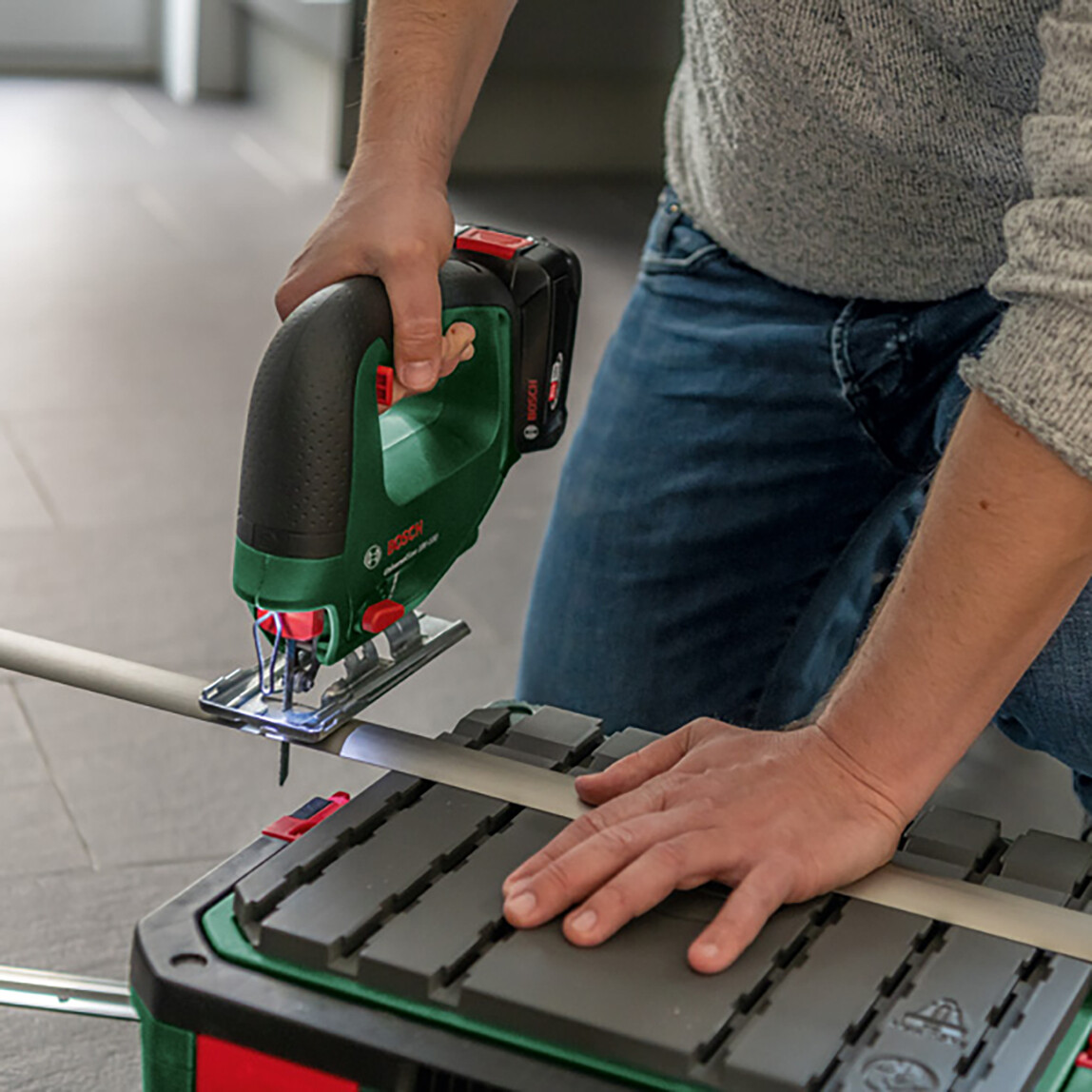    Boschuniversalsaw 18V-100 Akülü Dekupaj Testere -Solo (Akü ve Şarj Cihazı Dahil Değildir.) 