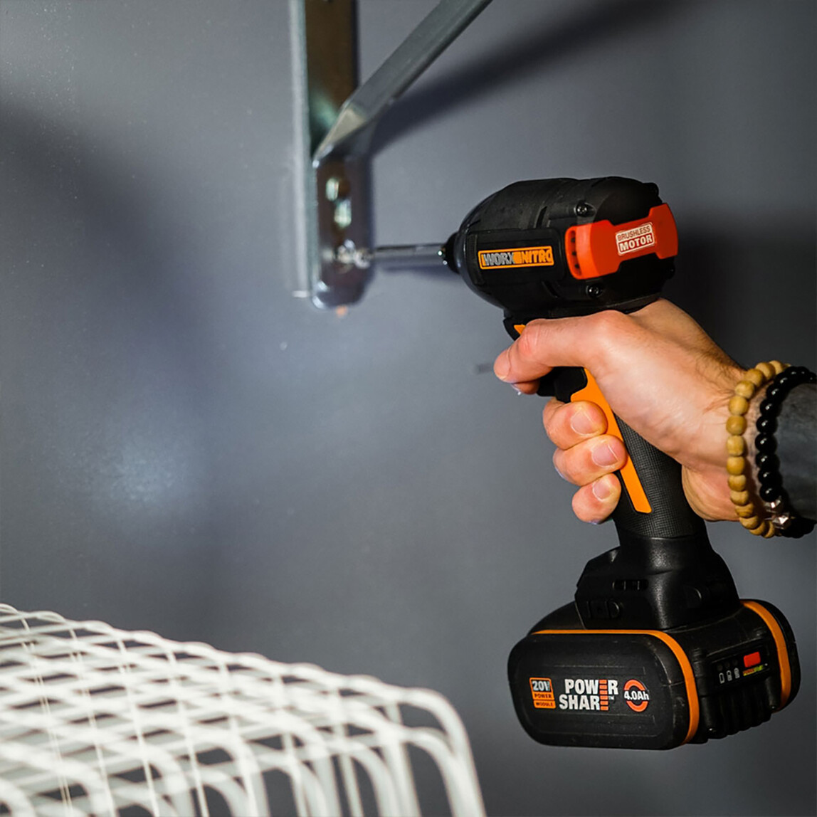    Worx WX925 20Volt/2.0Ah Çift Akülü Kömürsüz Profesyonel Şarjlı Darbeli Matkap + WX265 Kömürsüz Darbeli Tornavida  Seti 