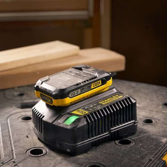 Stanley Lityum Pil 18V 2.0 Ah